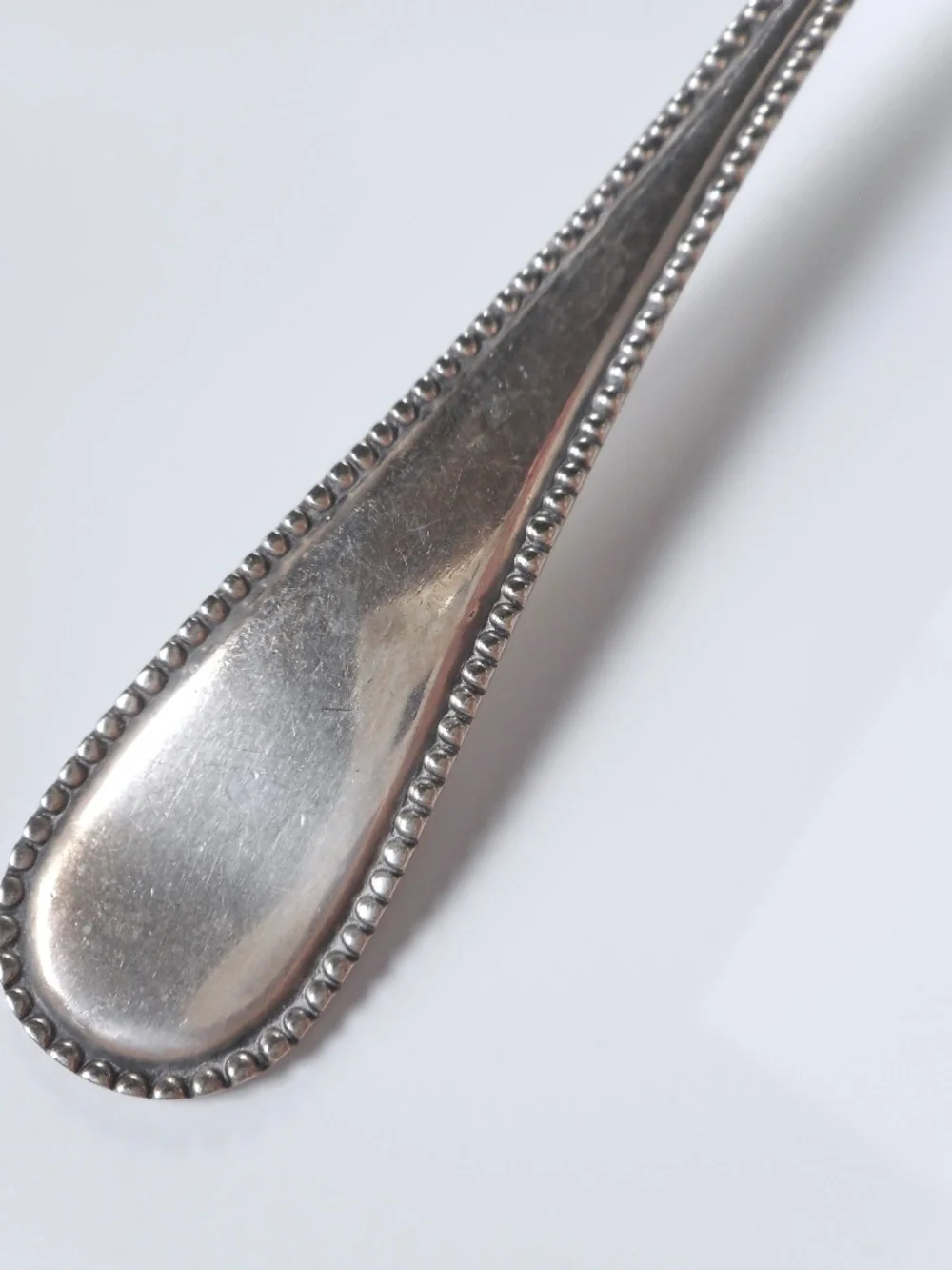 Rare VTG Wm Rogers & Son AA Silverplate Floral Beaded ESSEX Serving Meat Fork 9